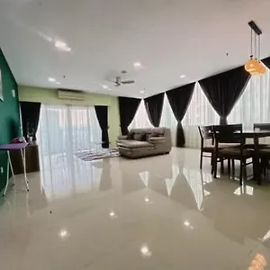 Perfect Sleep At Mercu Summer Suites Homestay